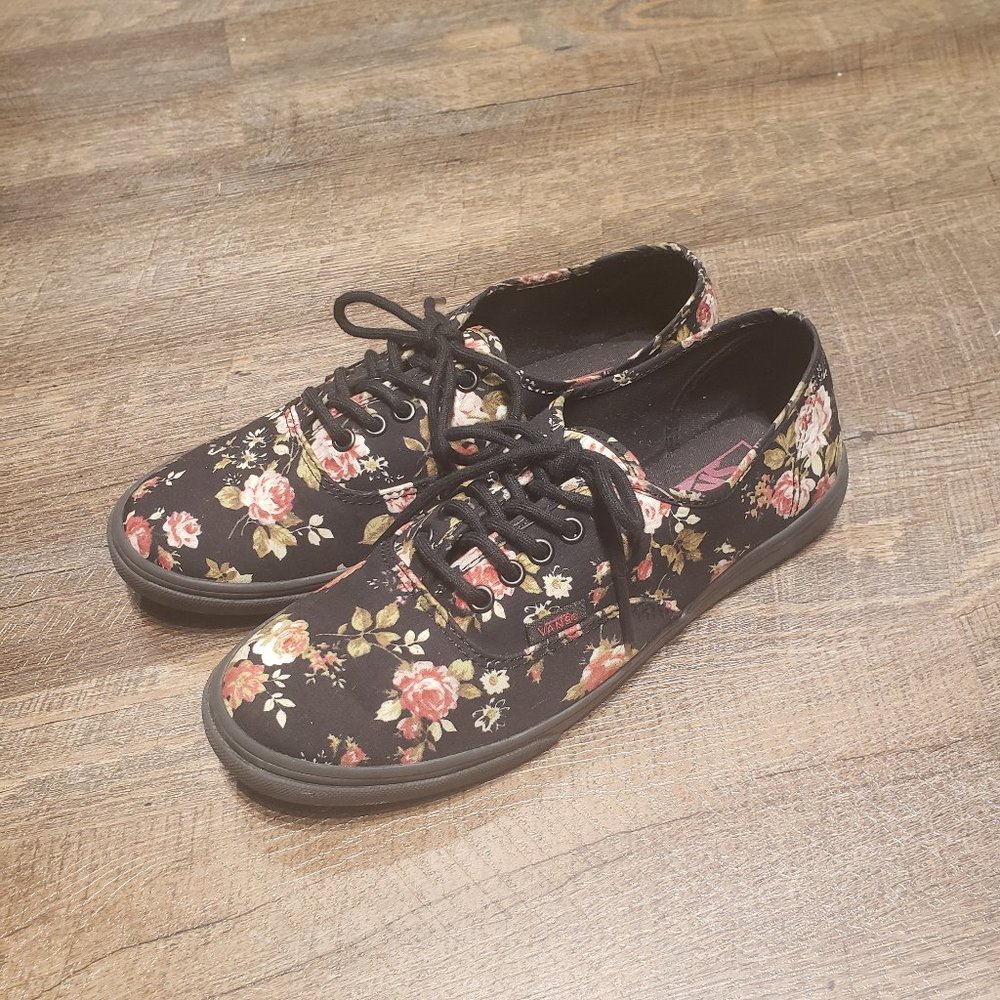 Vans off the wall black lace up floral shoes